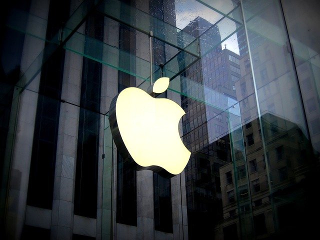 Apple to expand business in India